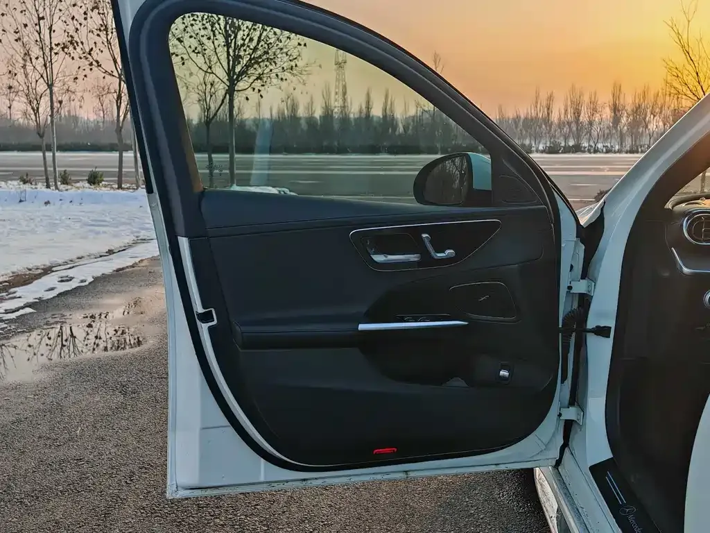 Mercedes-Benz C-Class 2023 из CN, фото 4