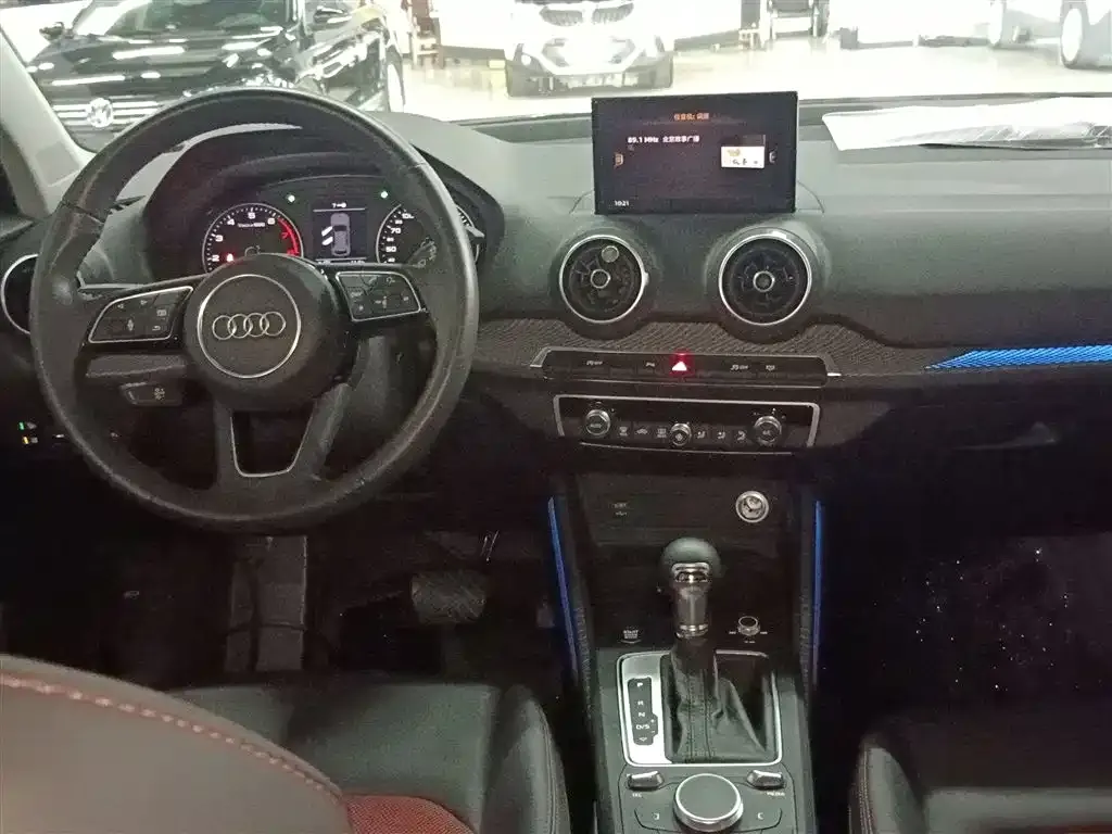 Audi Q2L 2021 из CN, фото 8
