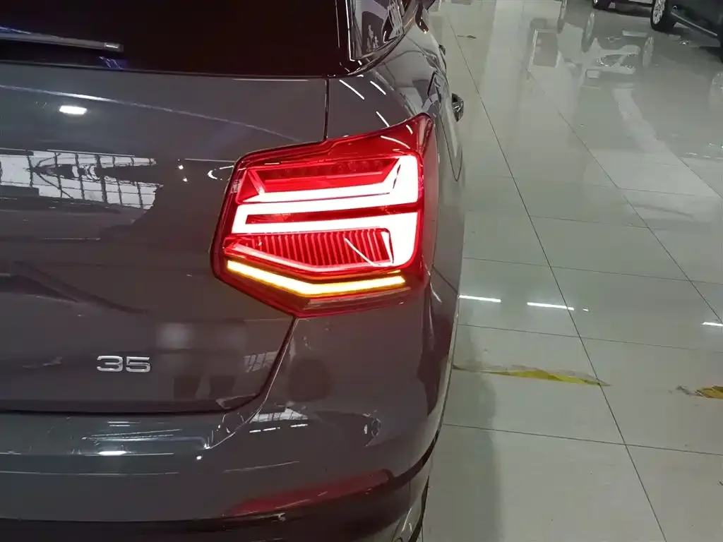 Audi Q2L 2021 из CN, фото 6