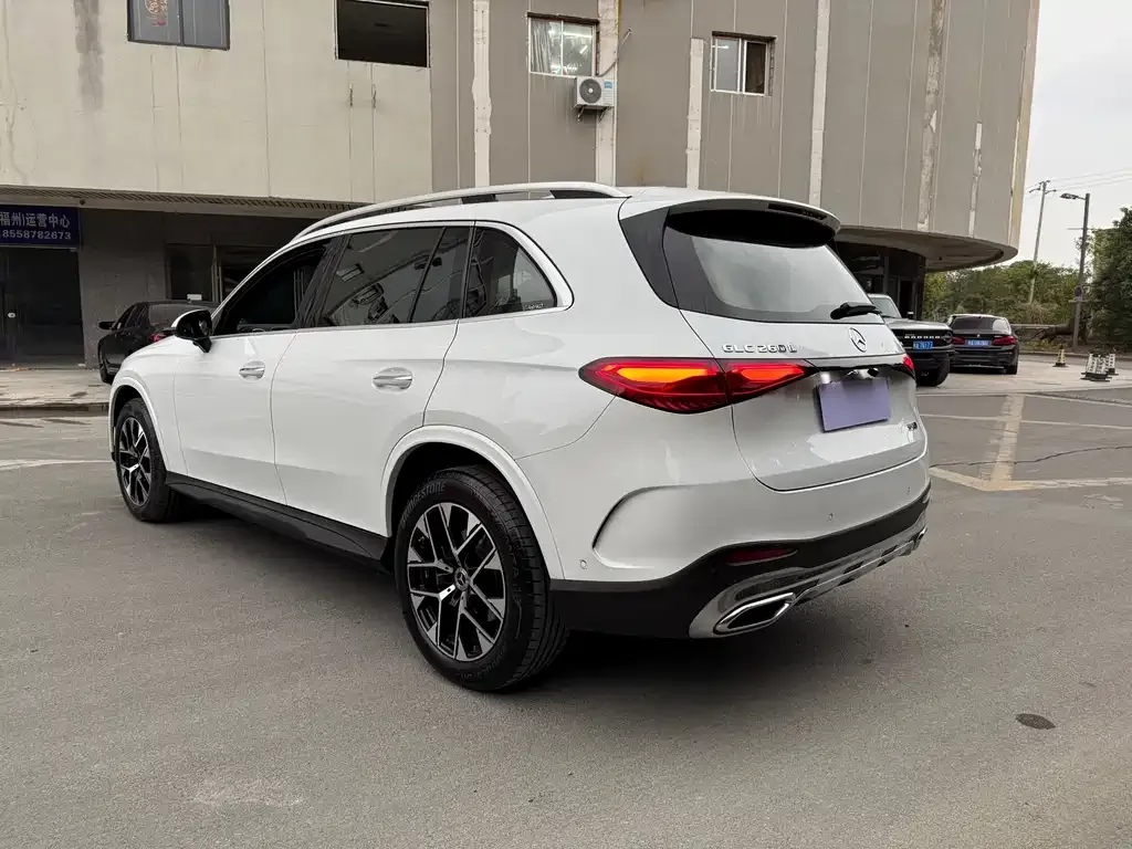 Mercedes-Benz GLC 2023 из CN, фото 6