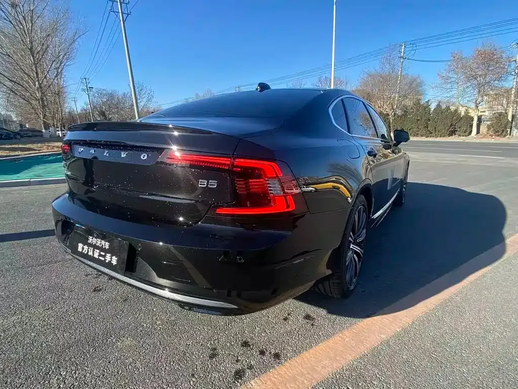 Volvo S90 — фото 9