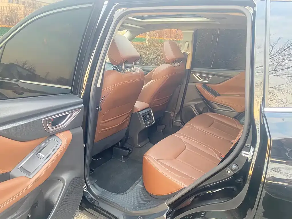 Subaru Forester 2021 из CN, фото 3