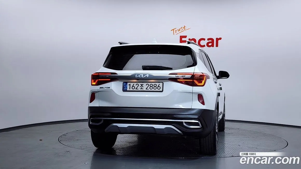 Kia Seltos 2023 из KR, фото 2