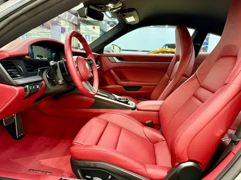 Porsche 911 2025 из CN, фото 4