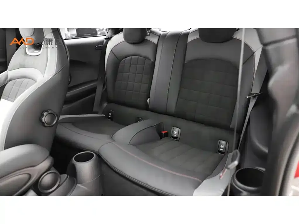 MINI Cooper (3-door) 2024 из CN, фото 6