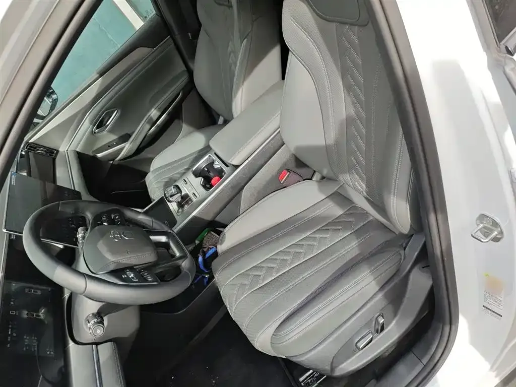 BYD L DM-i 2025 из CN, фото 7