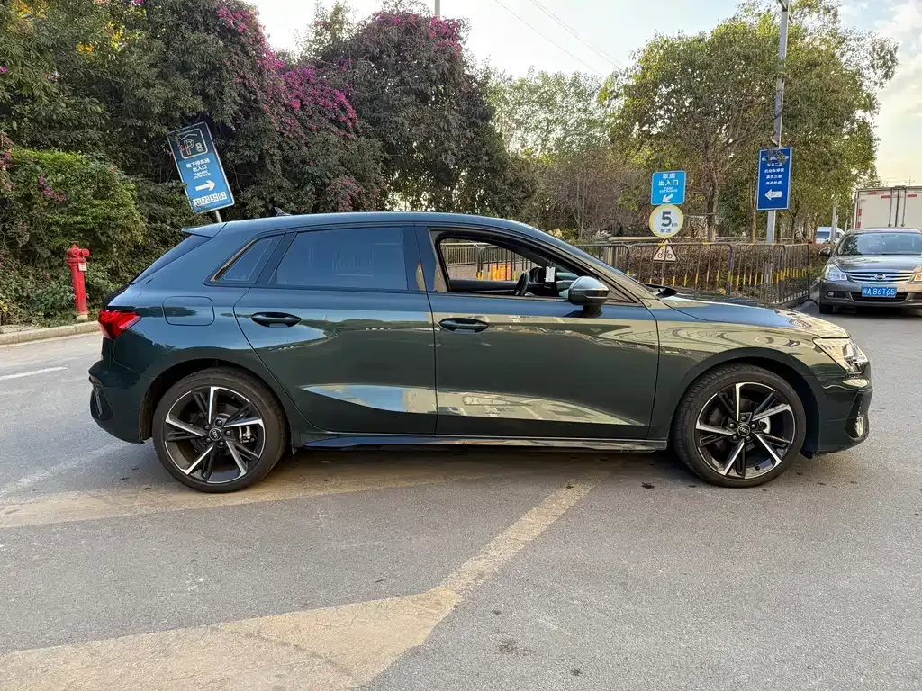 Audi A3 2023 из CN, фото 5