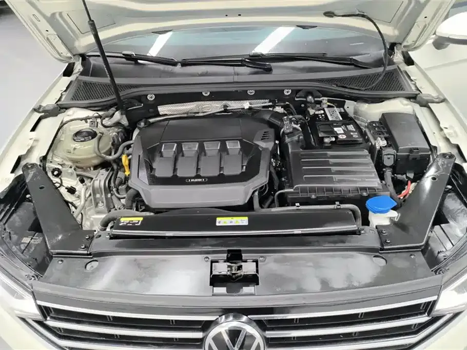 Volkswagen Magotan 2021 из CN, фото 10