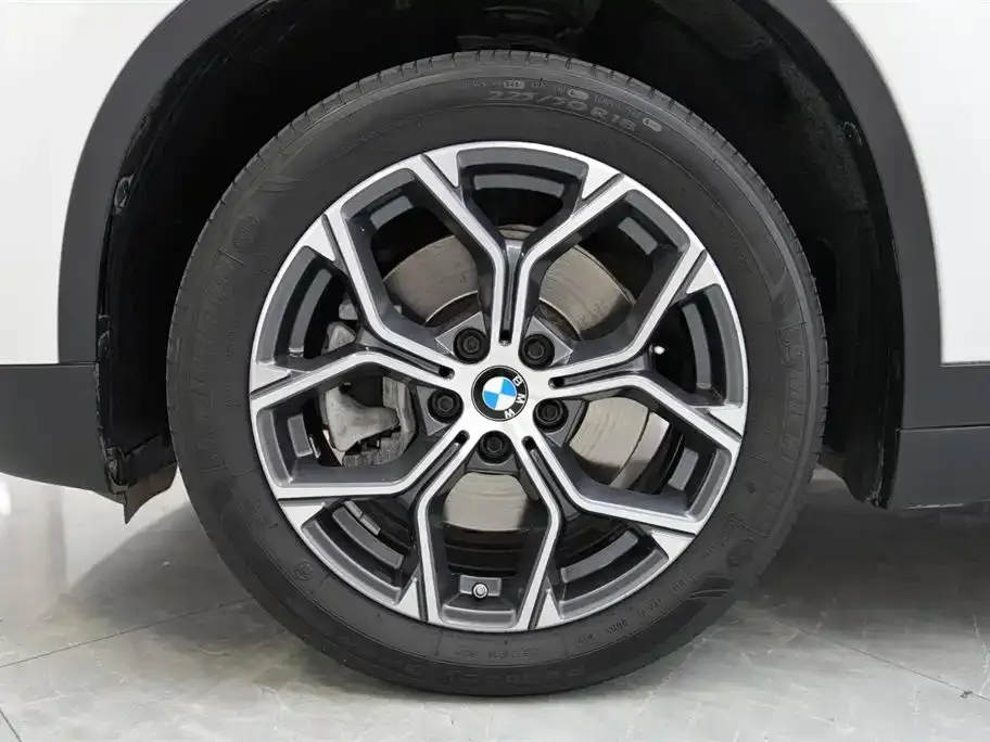 BMW X1 — фото 4