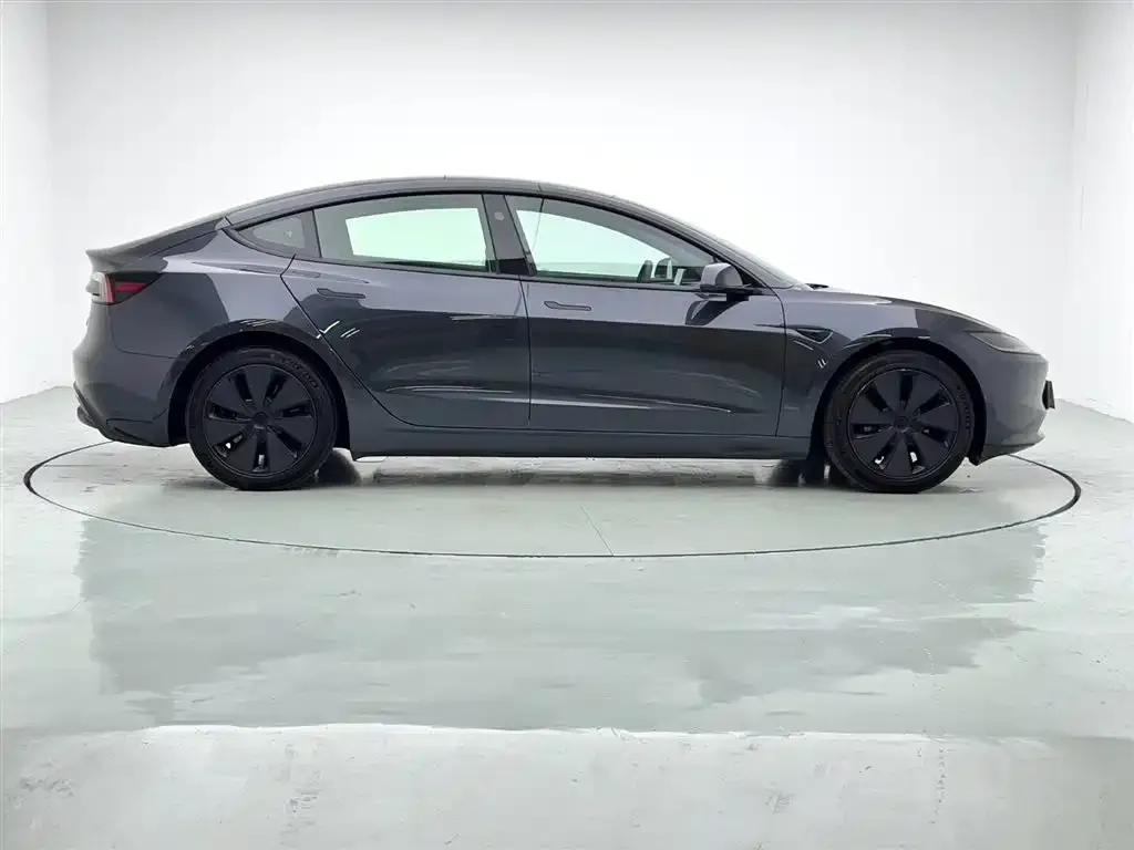 Tesla Model 3 2025 из CN, фото 5