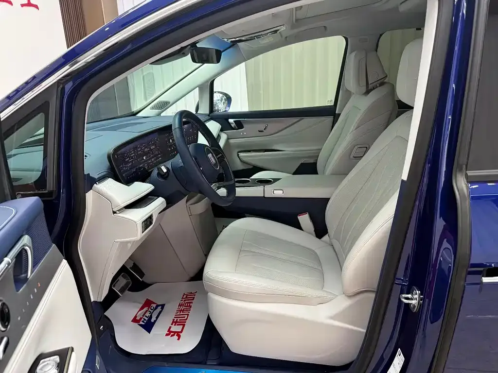 Buick GL8 Hybrid 2023 из CN, фото 5