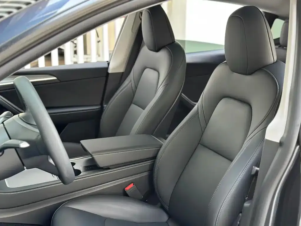 Tesla Model Y 2024 из CN, фото 2