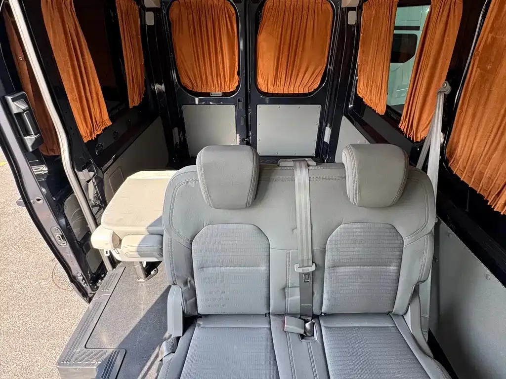 Ford Transit T8 2023 из CN, фото 10