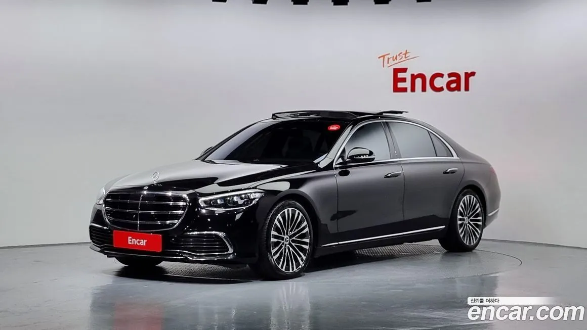 Mercedes-Benz S-Class — фото 1