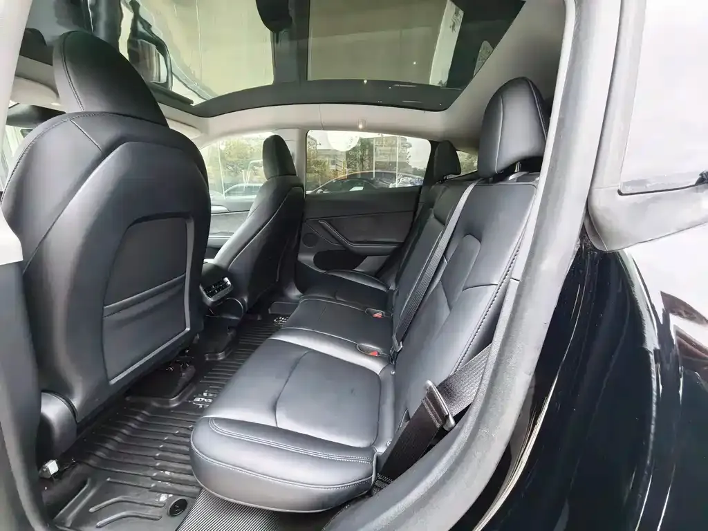 Tesla Model Y 2024 из CN, фото 8