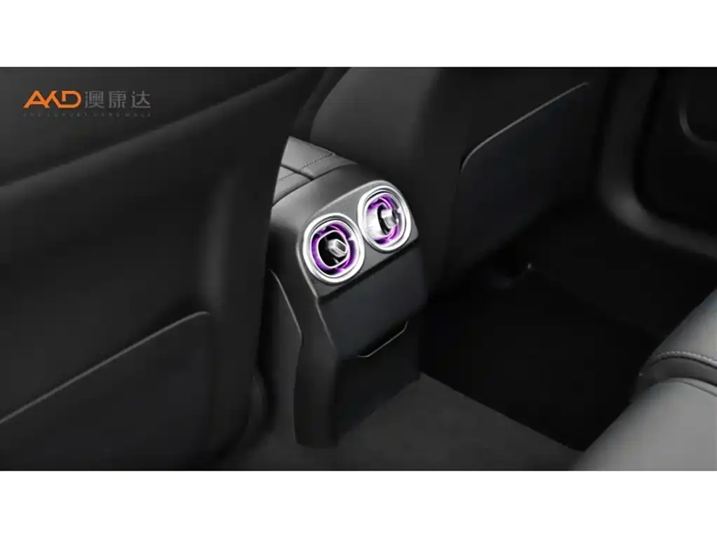 Mercedes-Benz C-Class 2023 из CN, фото 3
