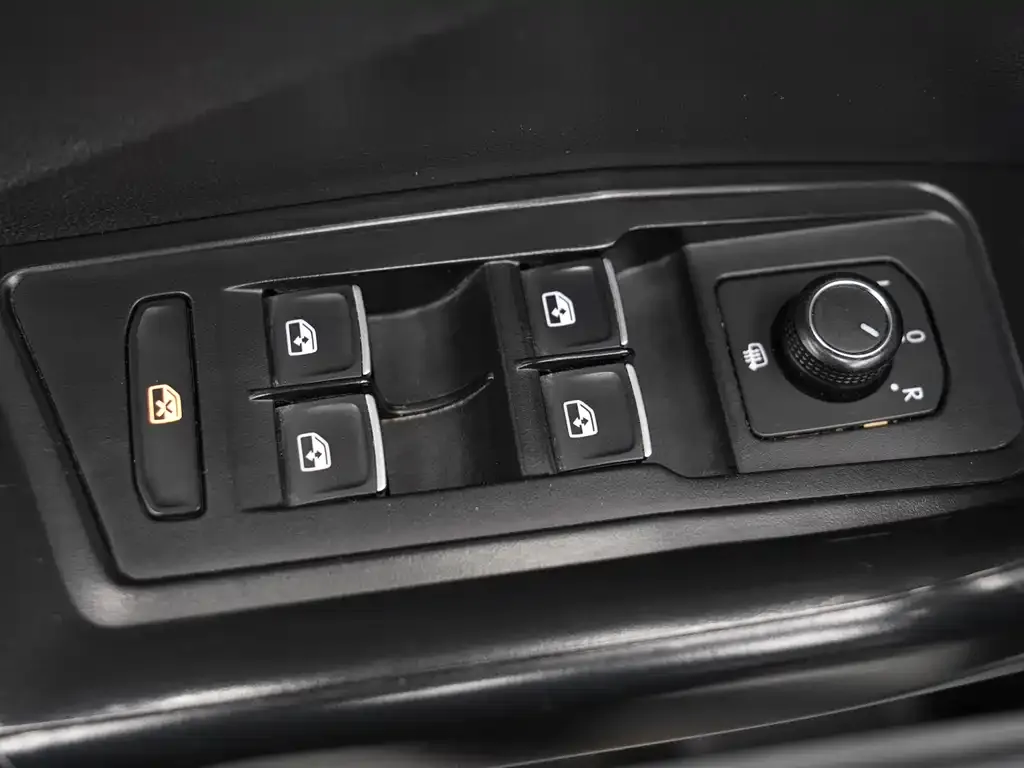 Volkswagen T-Roc 2021 из CN, фото 2