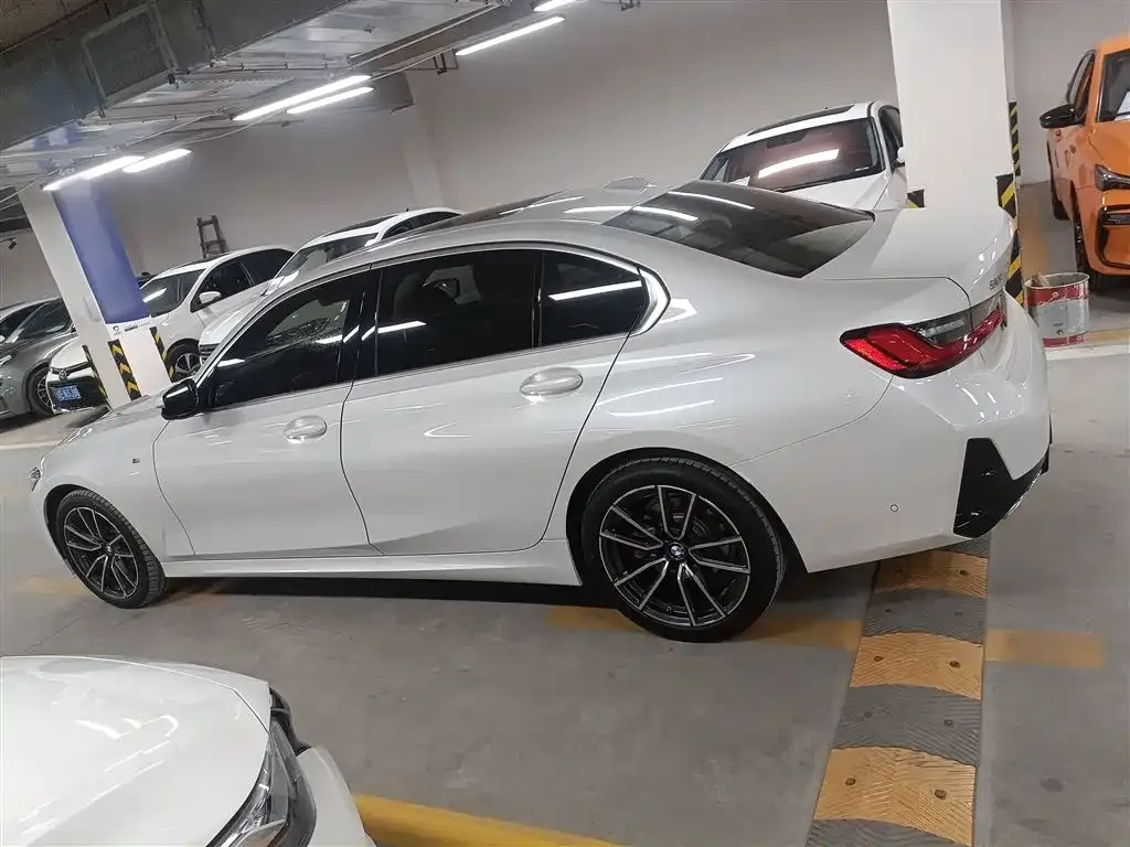 BMW 3 Series 2024 из CN, фото 7