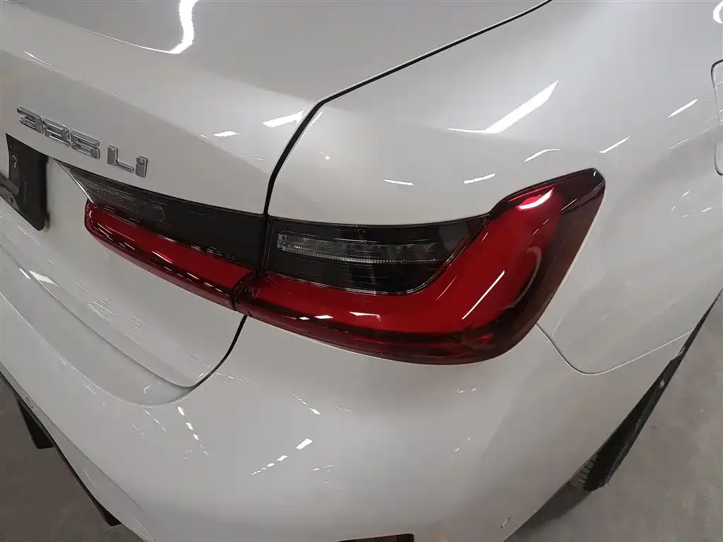 BMW 3 Series 2024 из CN, фото 2