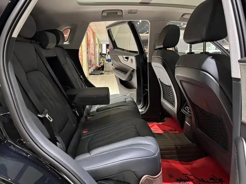 Hongqi HS5 2025 из CN, фото 3