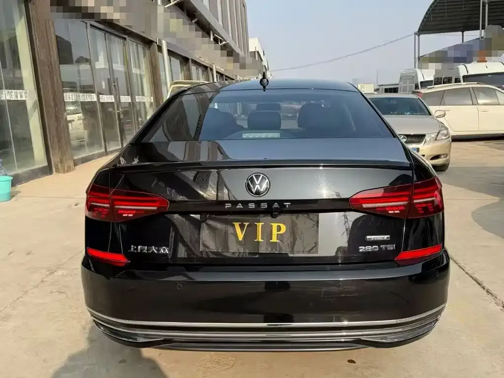 Volkswagen Passat 2021 из CN, фото 2