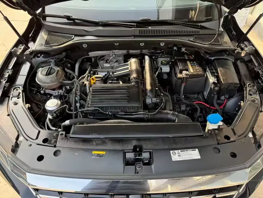 Volkswagen Passat 2021 из CN, фото 3