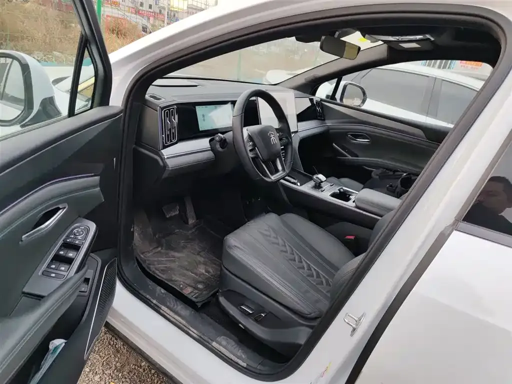 BYD L DM-i 2025 из CN, фото 4