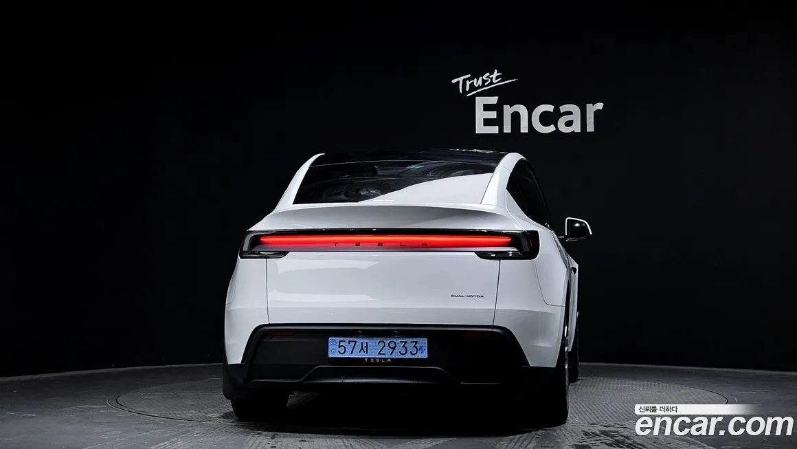 Tesla Model Y 2025 из KR, фото 2