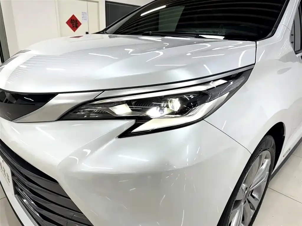Toyota Sienna 2023 из CN, фото 7