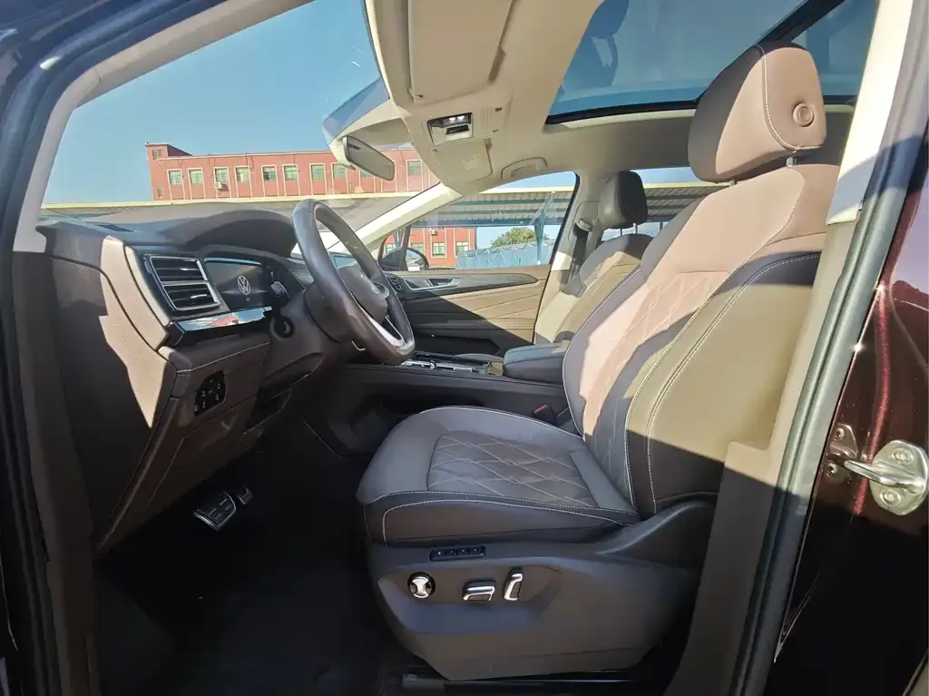 Volkswagen Viloran 2023 из CN, фото 3