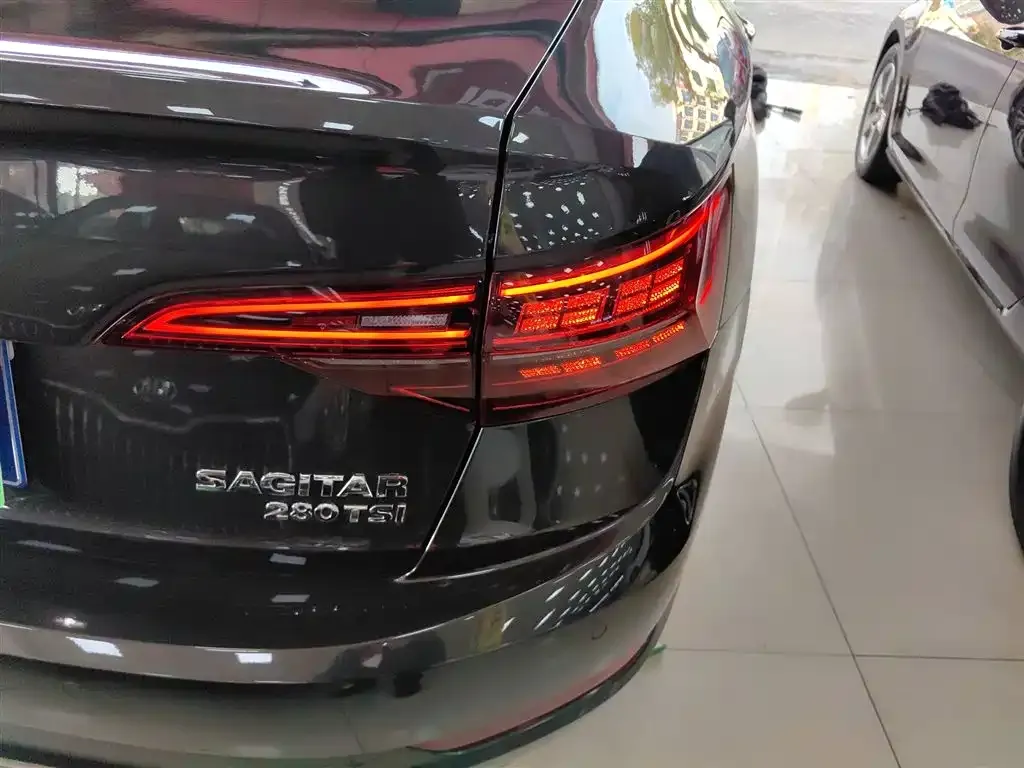 Volkswagen Sagitar 2022 из CN, фото 3