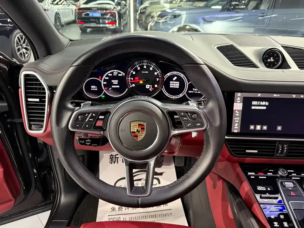 Porsche Cayenne 2021 из CN, фото 3