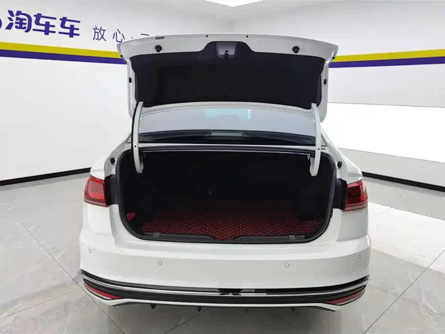 Volkswagen Bora 2024 из CN, фото 4