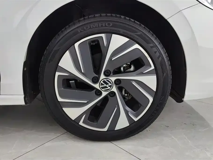 Volkswagen Bora 2024 из CN, фото 6