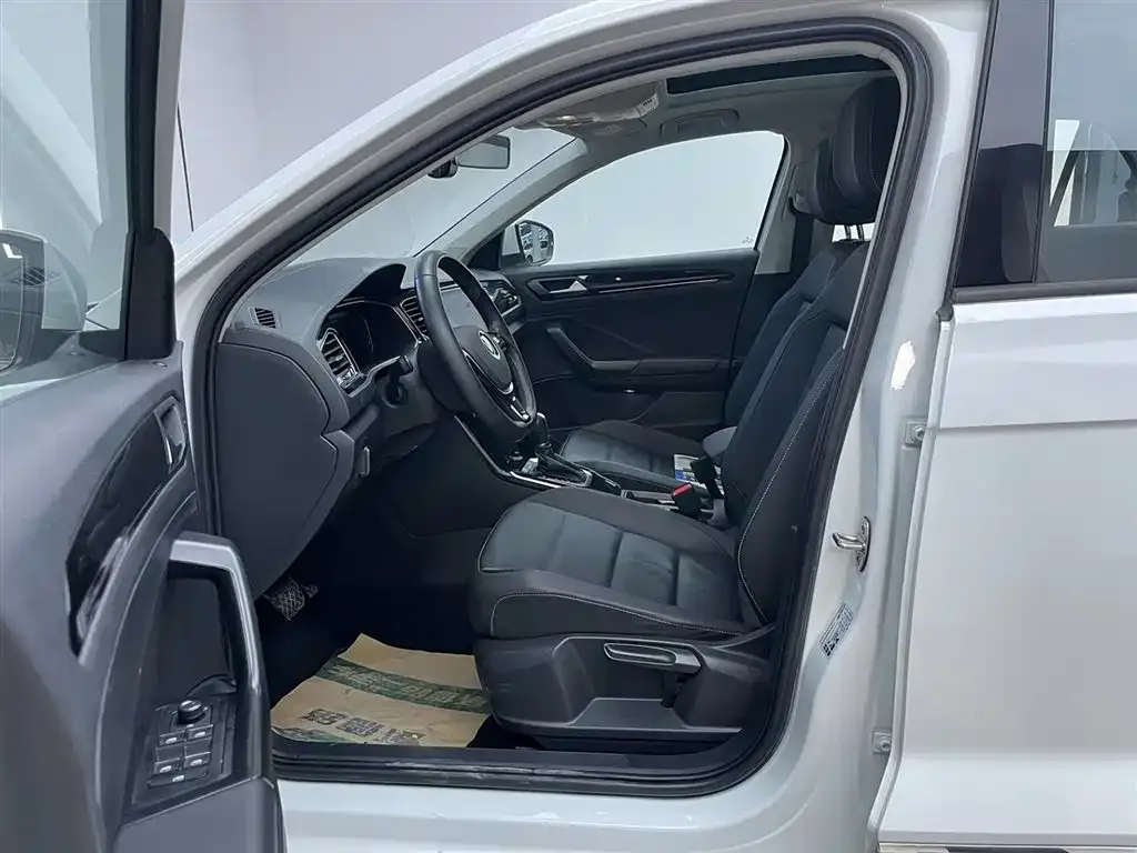 Volkswagen T-Roc 2021 из CN, фото 8
