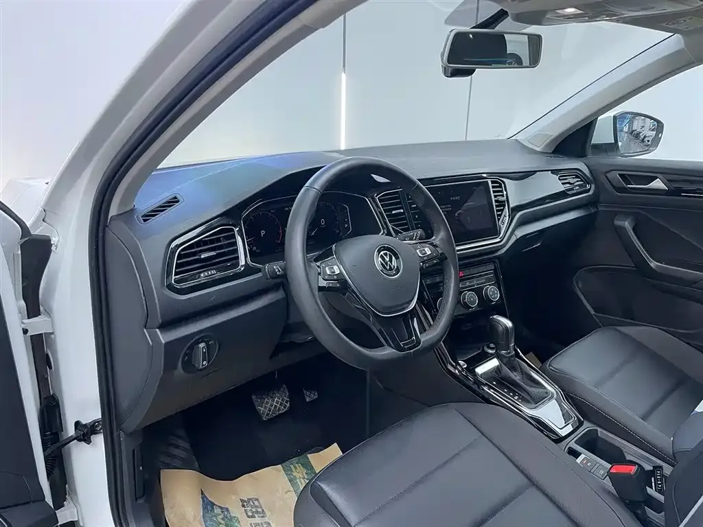 Volkswagen T-Roc 2021 из CN, фото 10