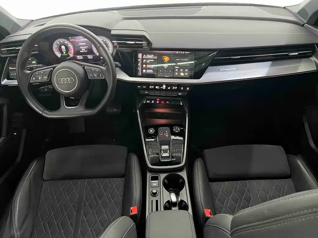 Audi A3 2022 из CN, фото 8