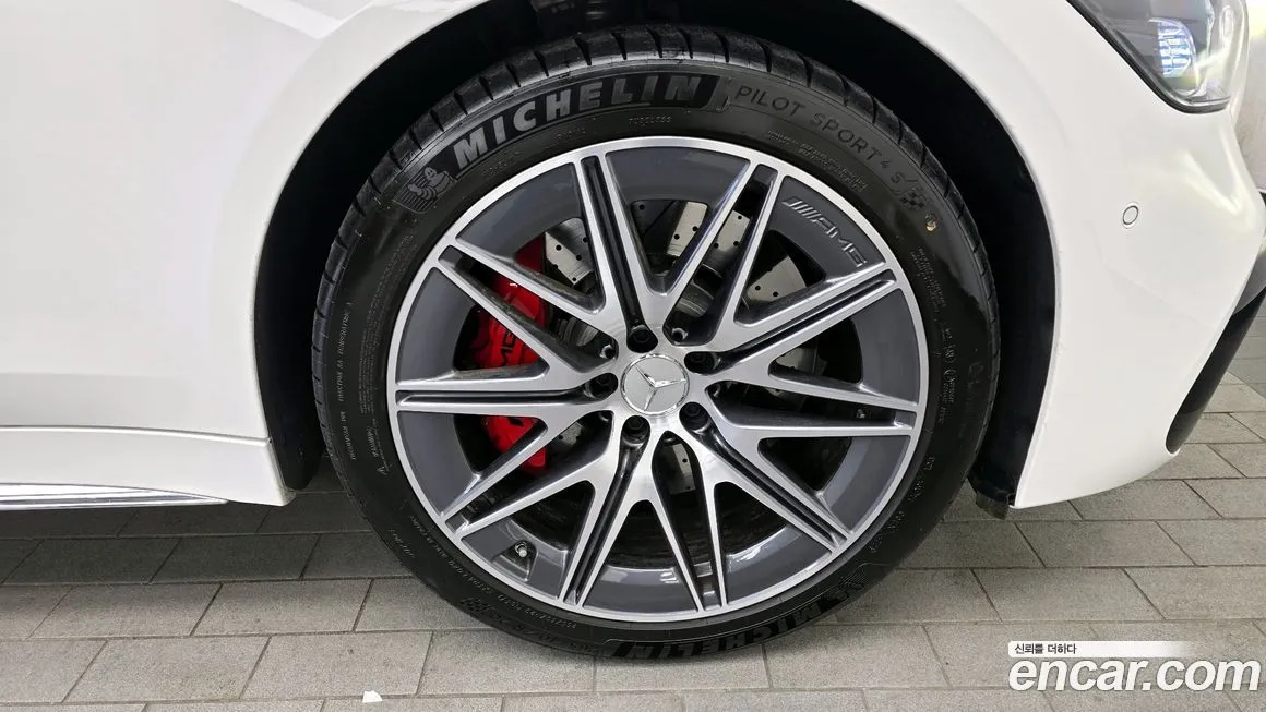 Mercedes-Benz AMG GT — фото 7