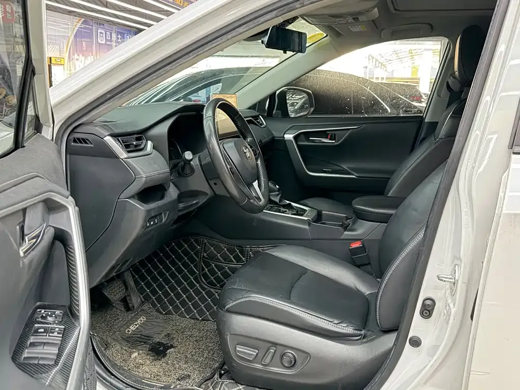 Toyota RAV4 2022 из CN, фото 8