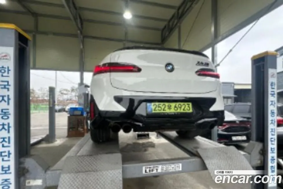 BMW X4M 2024 из KR, фото 2