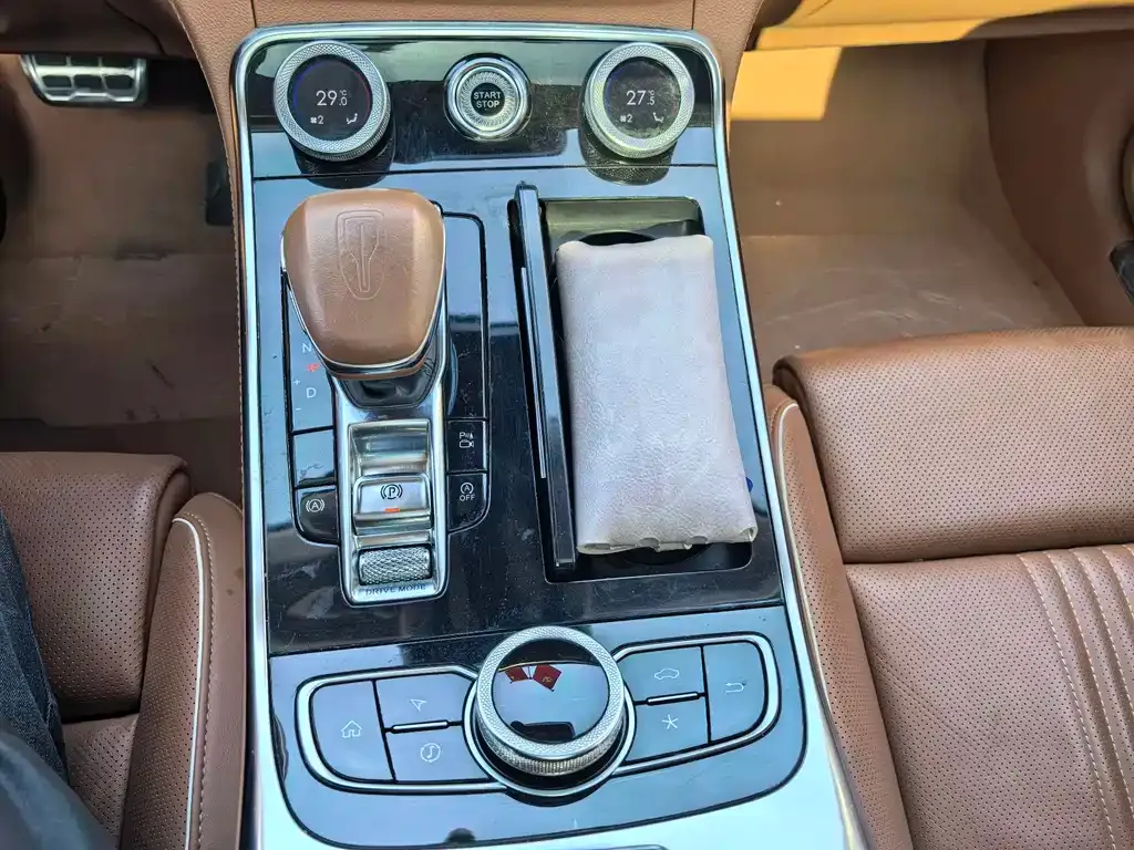 Hongqi H9 2021 из CN, фото 5