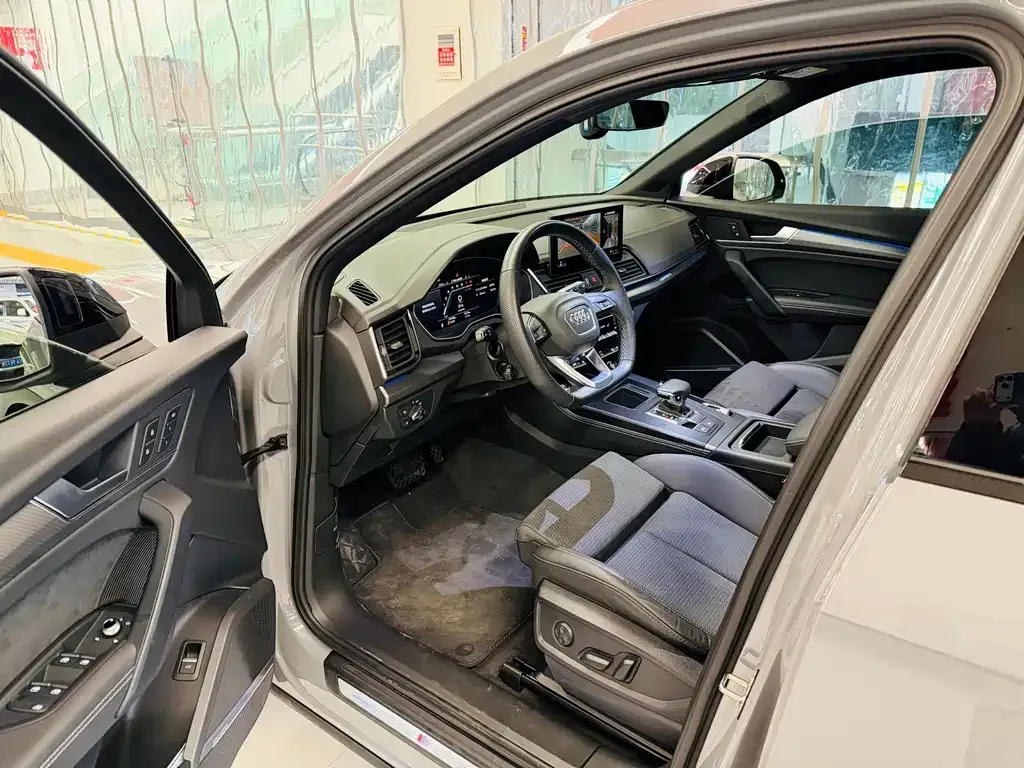 Audi Q5L Sportback 2023 из CN, фото 8