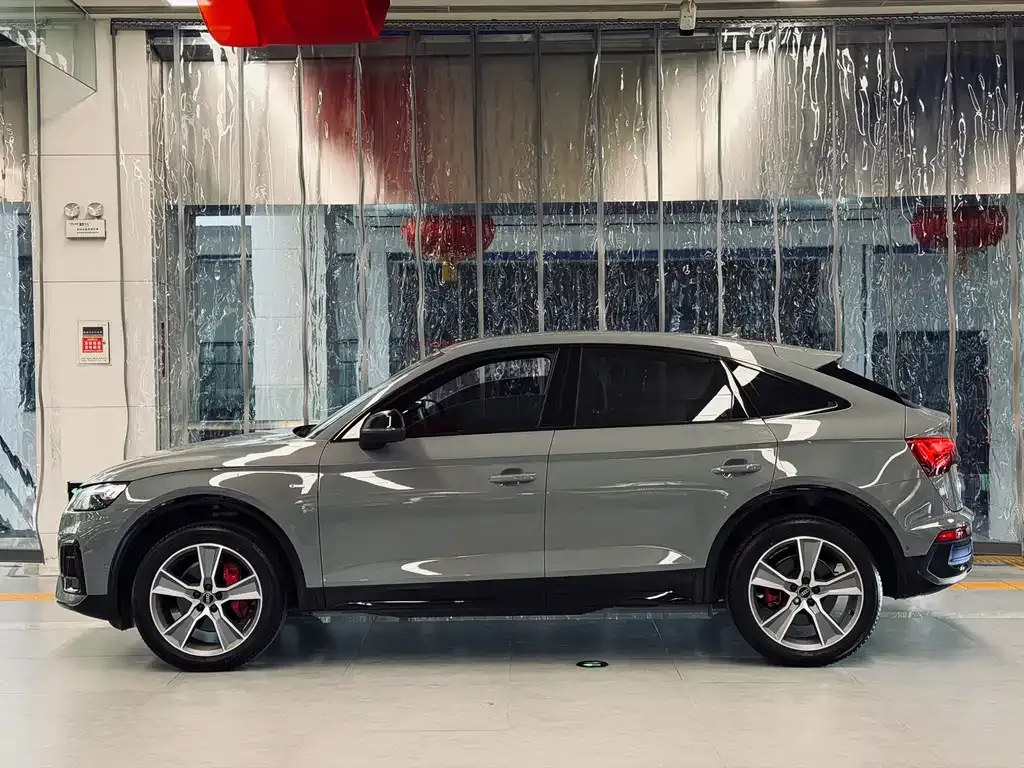 Audi Q5L Sportback 2023 из CN, фото 10