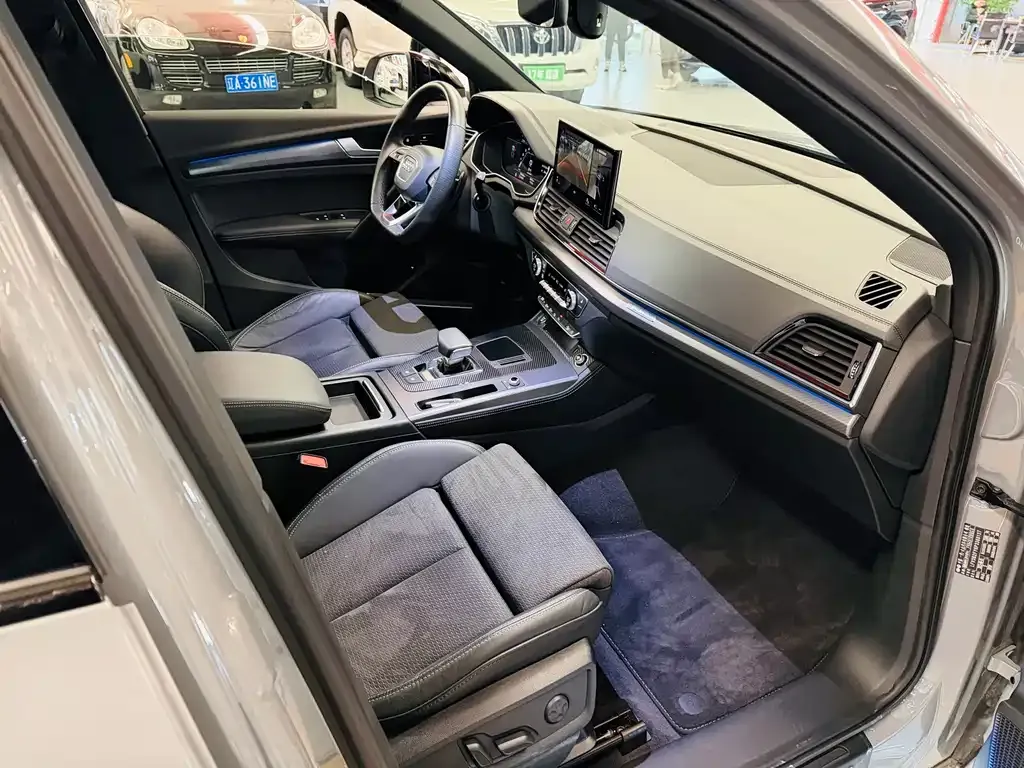 Audi Q5L Sportback 2023 из CN, фото 2