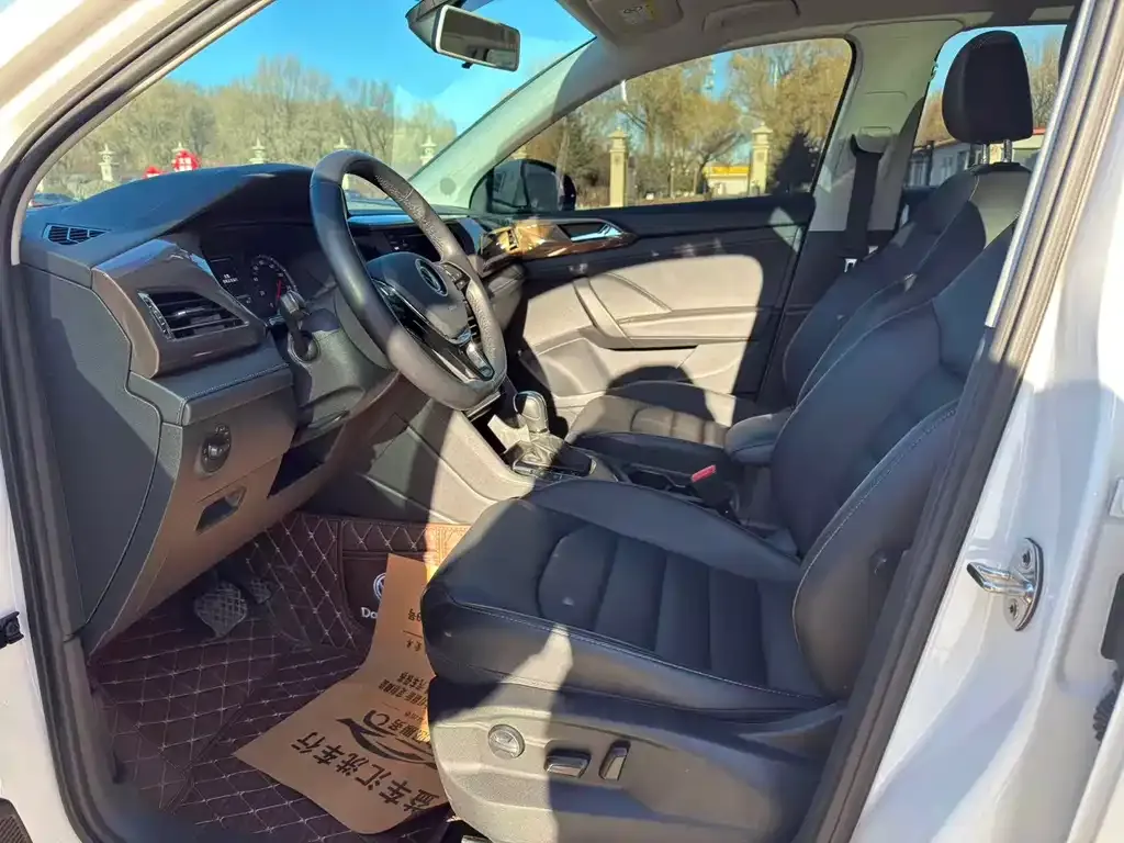 Volkswagen Tharu 2021 из CN, фото 7