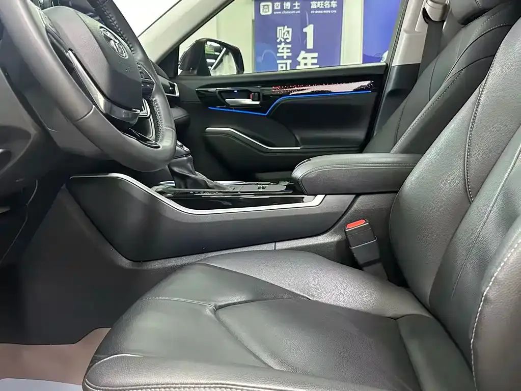 Toyota Highlander 2024 из CN, фото 4