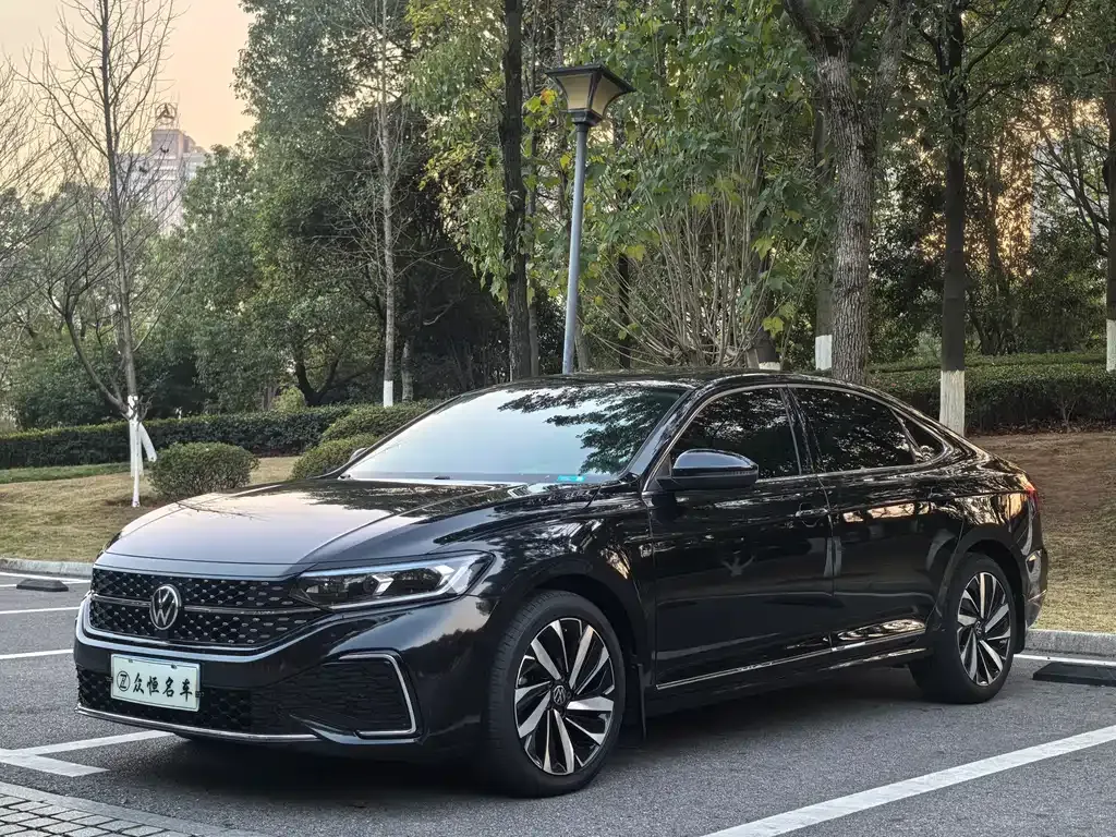 Volkswagen Passat 2022 из CN, фото 1
