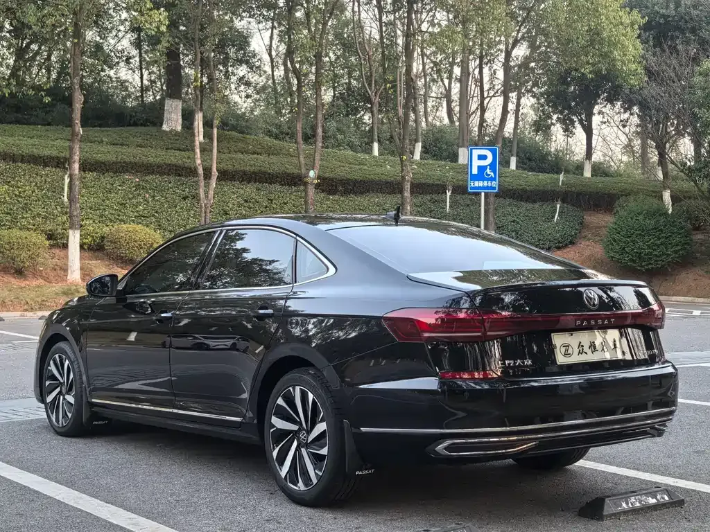 Volkswagen Passat 2022 из CN, фото 9