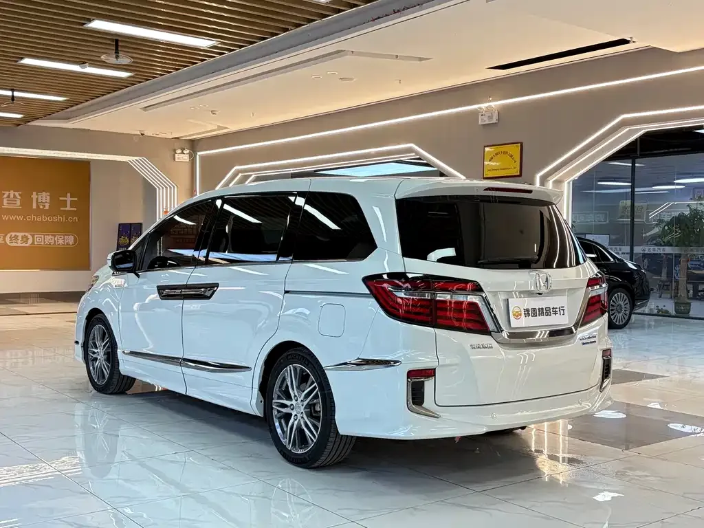 Honda Elysion 2021 из CN, фото 6