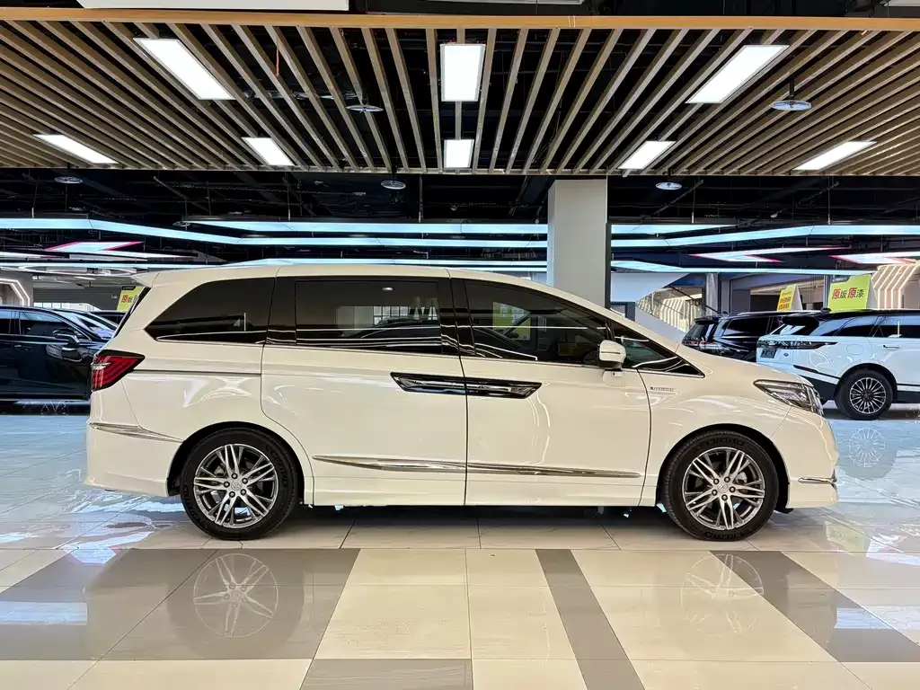 Honda Elysion 2021 из CN, фото 2